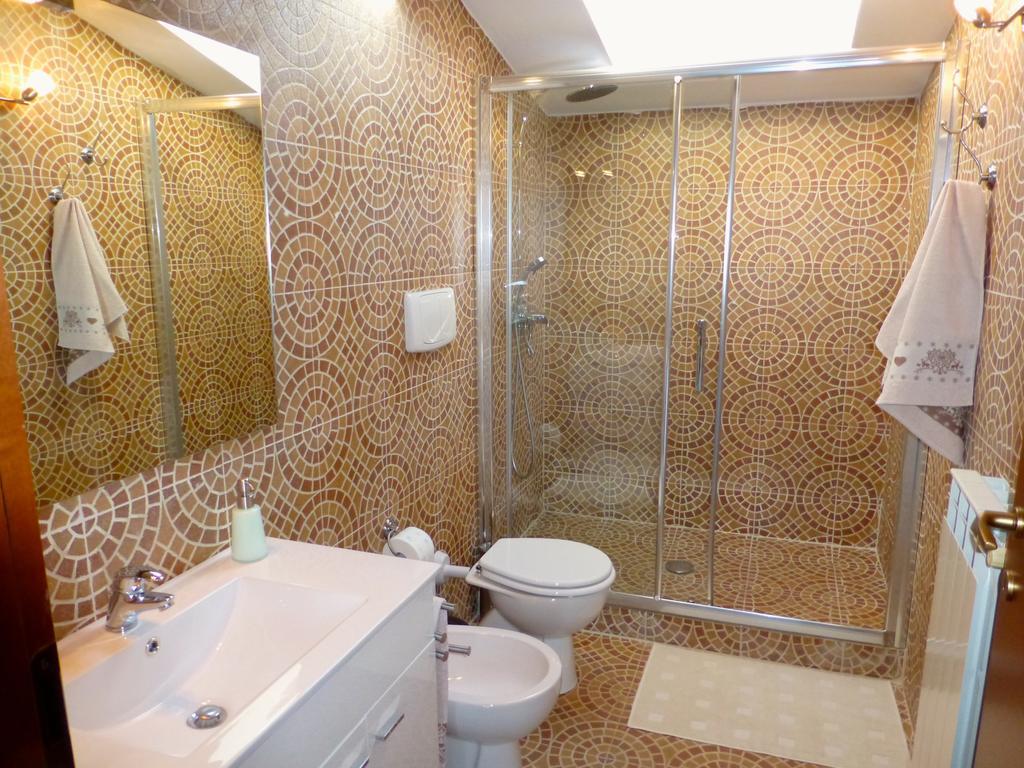Rutilia22 Milão Quarto foto